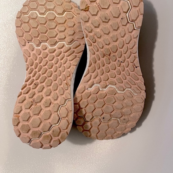 New Balance 520v6 sz 6.5 EUC - Picture 7 of 8